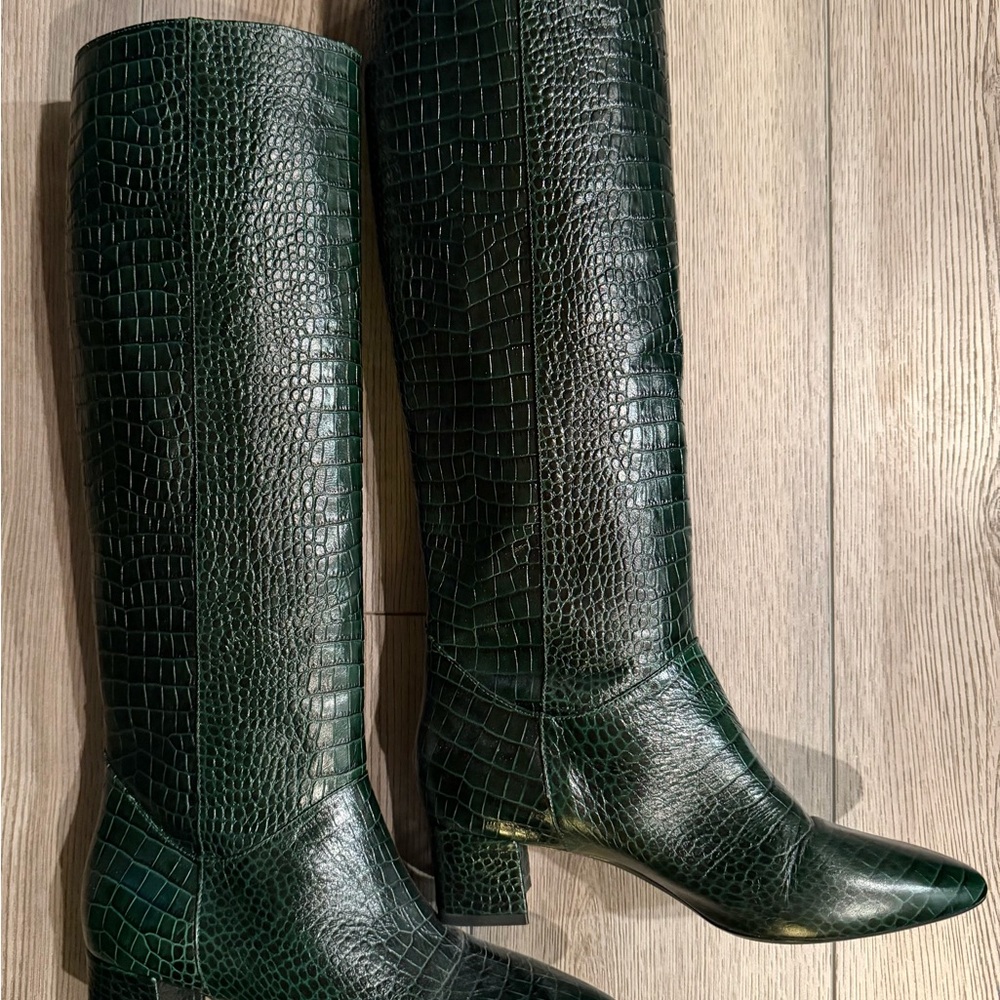Aquatalia Dark Green Croc-Embossed Heeled Boots - Picture 3 of 7